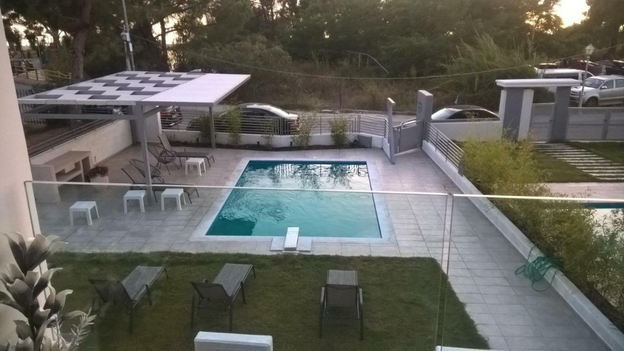 Divine Luxury Apartments Toroni Exterior foto