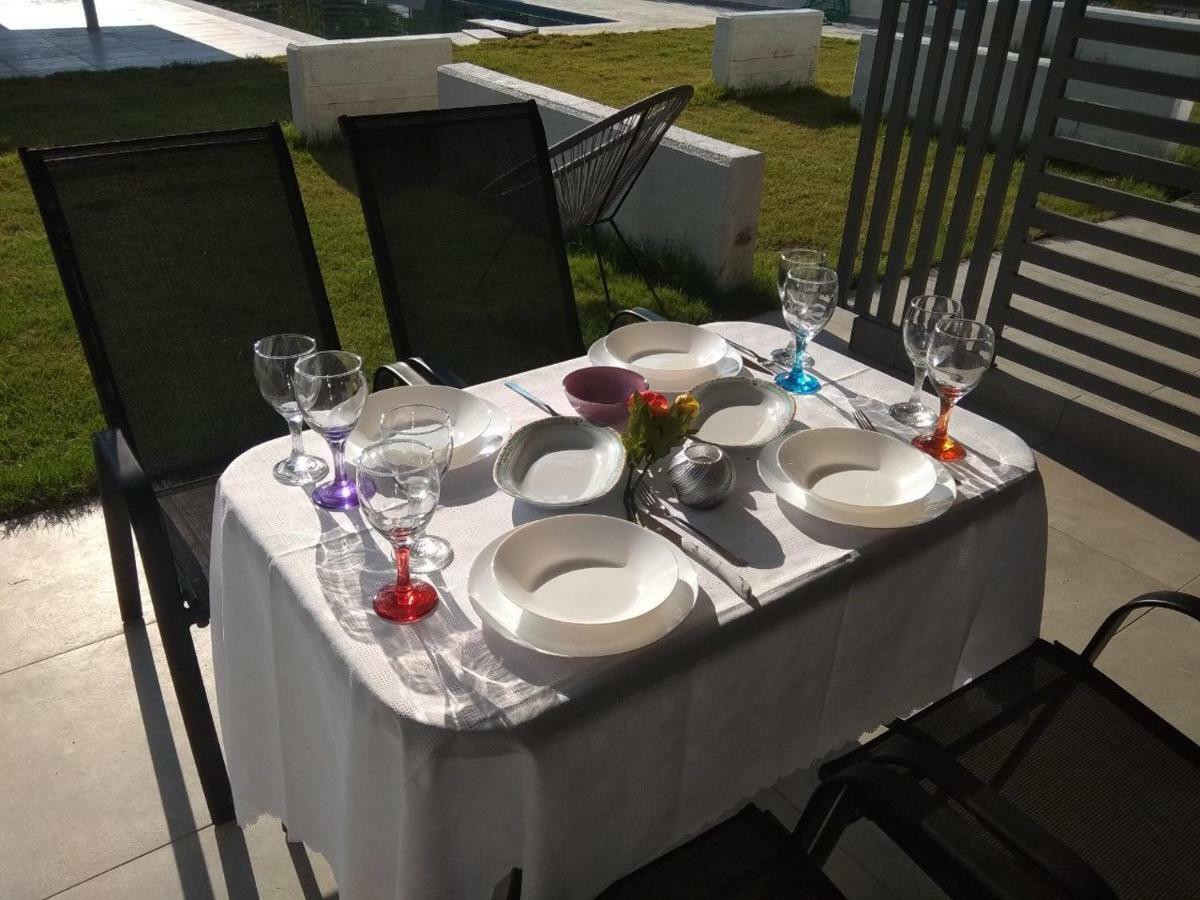 Divine Luxury Apartments Toroni Exterior foto